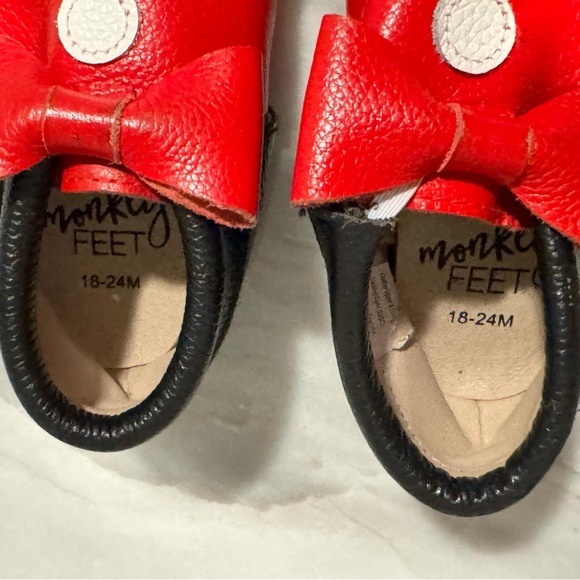 Red and Black Kids Shoes with Bow FREE WITH ANY PURCHASE 18-24m - Picture 2 of 6